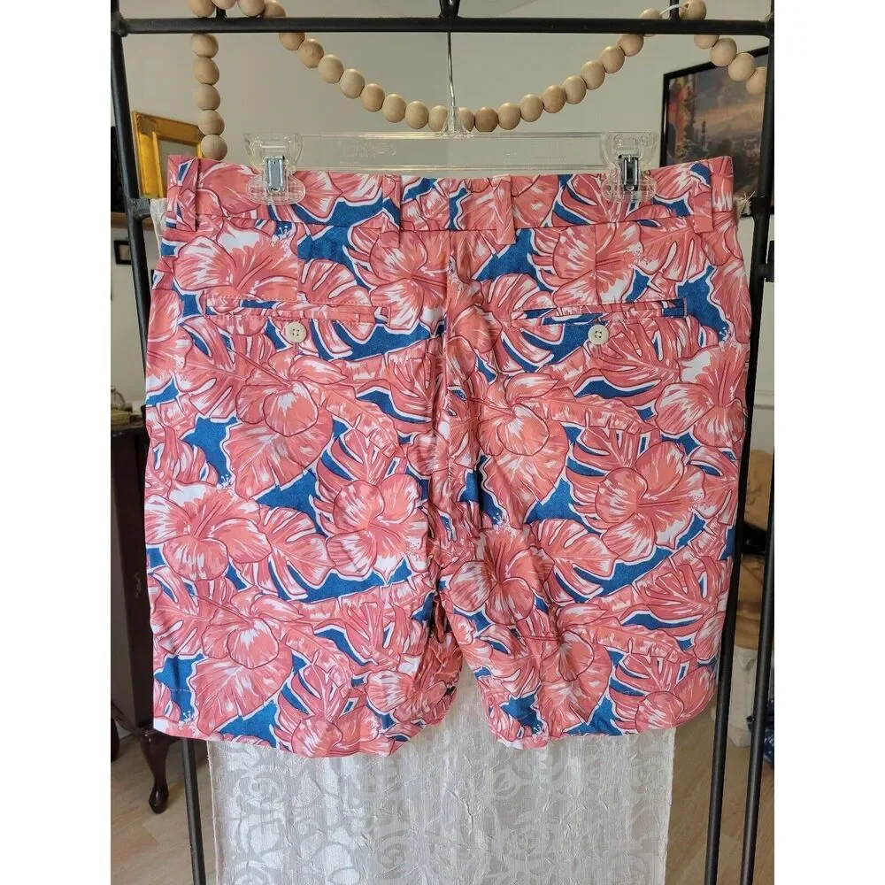 New men's size 32 Vineyard vines pink hibiscus pattern breaker shorts Bermuda